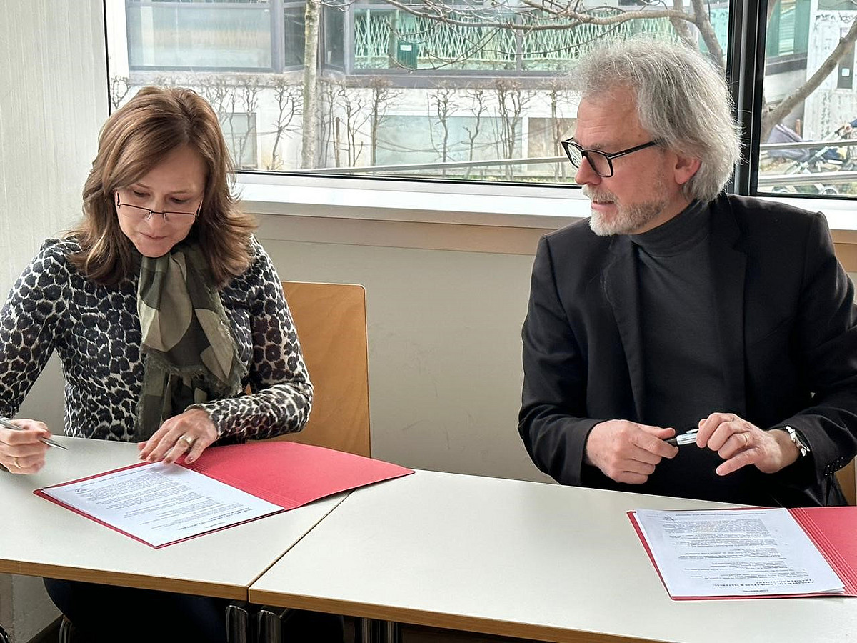 institut für pharmazie und biochemie